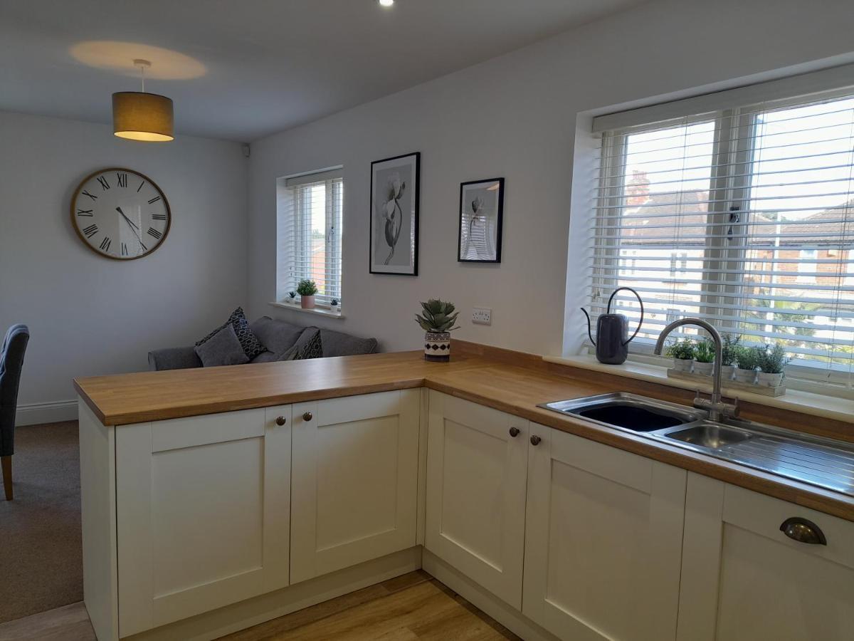 The Stables A Contractor Family 2 Bed Town House In Central Melton Mowbray Exterior foto